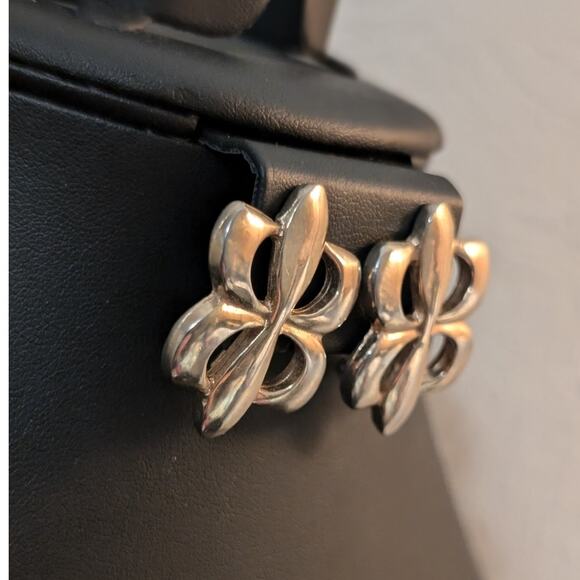 Vintage Signed Bergere Gold Tone Clip On Earrings - Picture 2 of 5